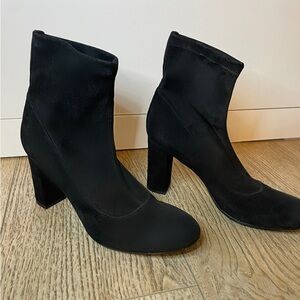 Barney’s New York Vero Cuoio Black Suede Boots (38.5)